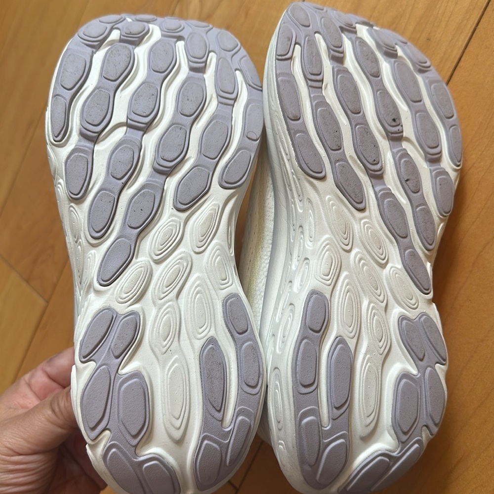 TCS NYC Marathon special edition New Balance 1080 - Picture 3 of 8